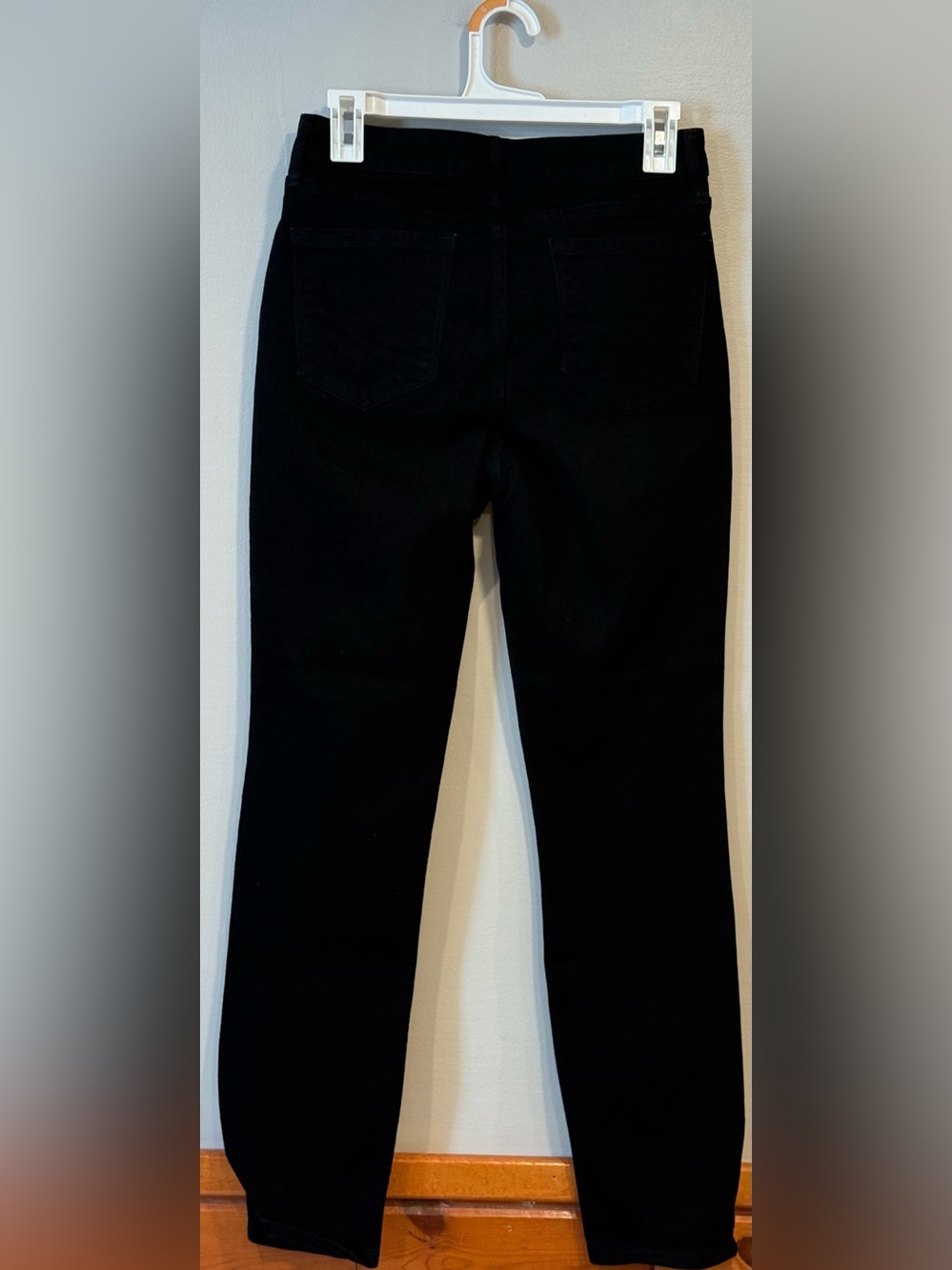 Old Navy High-Rise Wow Straight Faded Black Denim Jeans Women's 4 - Picture 2 of 6